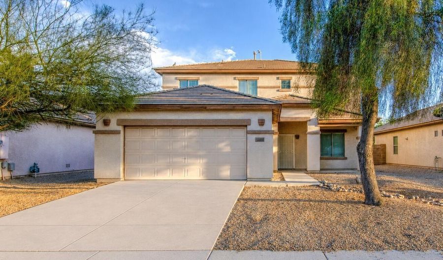 11713 W SHERMAN St, Avondale, AZ 85323 - 5 Beds, 3 Bath