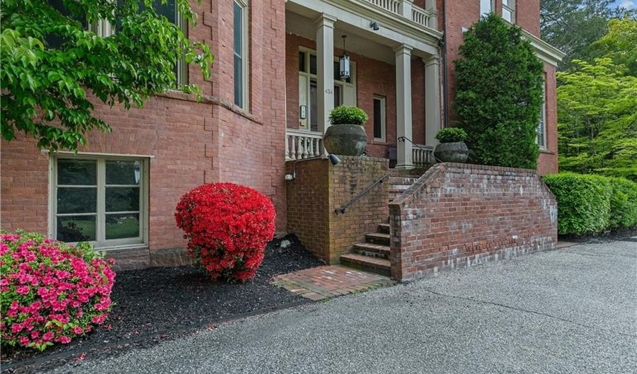 434 Bellevue Ave 3A, Newport, RI 02840 - 2 Beds, 1 Bath