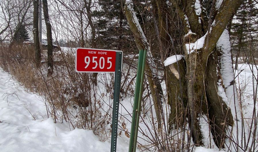 9505 TOWN HALL Rd, Amherst Junction, WI 54407 - 3 Beds, 2 Bath