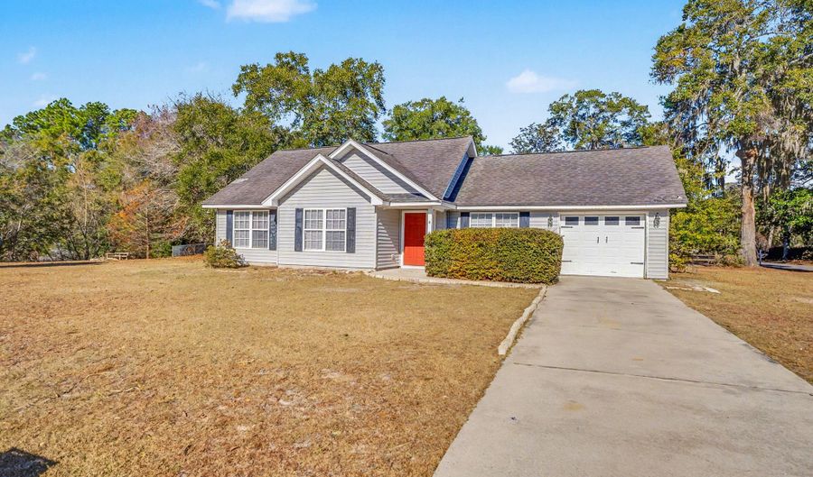 4 Fig Dr, Beaufort, SC 29907 - 3 Beds, 2 Bath