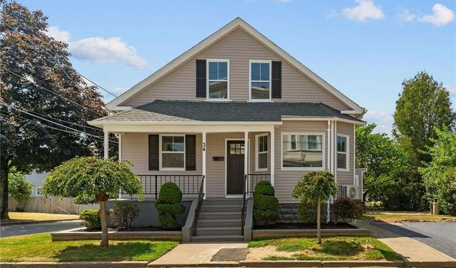 34 Vermont St, Cranston, RI 02920 - 4 Beds, 3 Bath