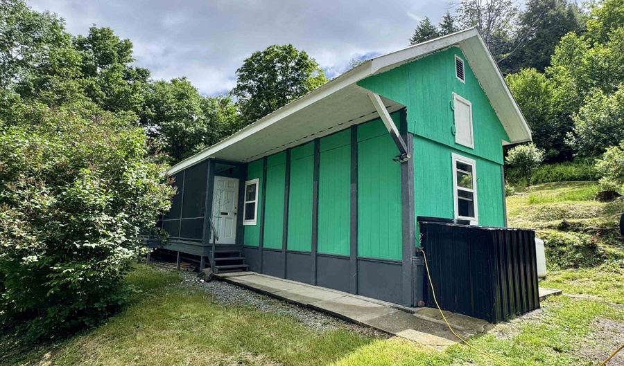 1049 Kingdom Rd, Albany, VT 05820 - 1 Beds, 1 Bath
