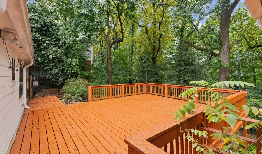 612 S QUINCY St, Arlington, VA 22204 - 4 Beds, 3 Bath