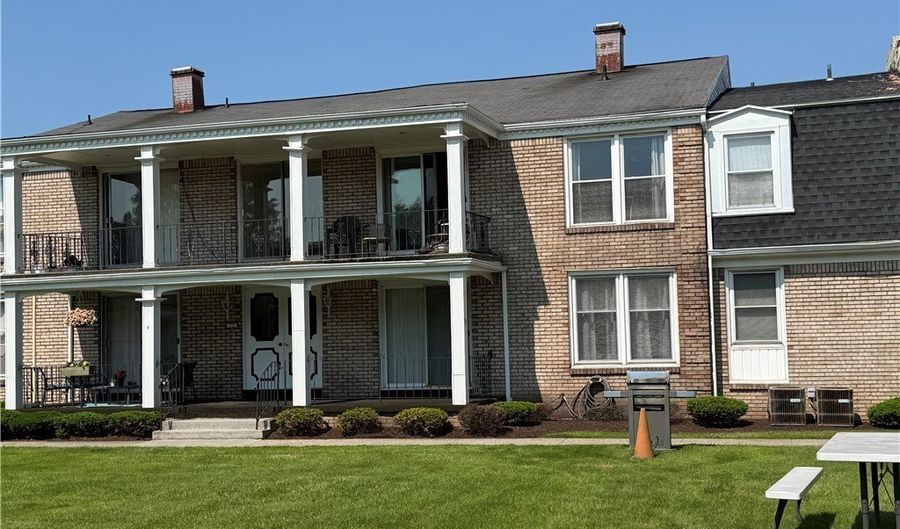 73 Henel Ave 5, Amherst, NY 14226 - 1 Beds, 1 Bath
