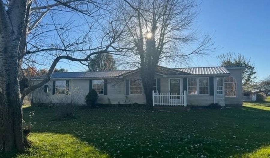 6834 Althoff Rd, Bennington, IN 47011 - 3 Beds, 2 Bath