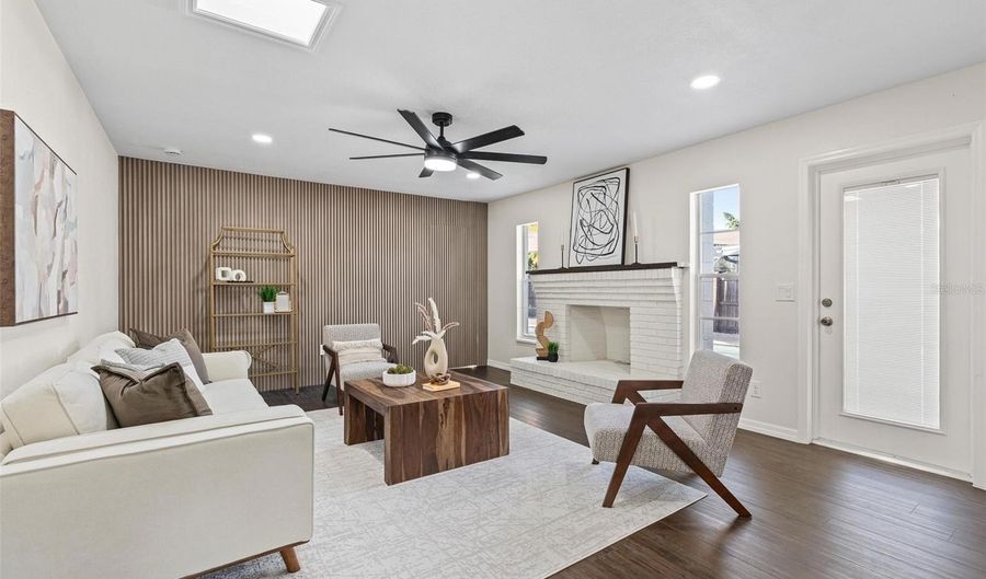 812 ARLINGTON Blvd, Altamonte Springs, FL 32701 - 4 Beds, 3 Bath