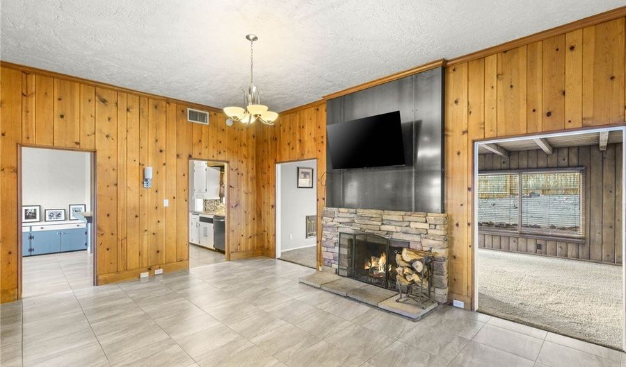650 Arizona St, Boulder City, NV 89005 - 3 Beds, 2 Bath