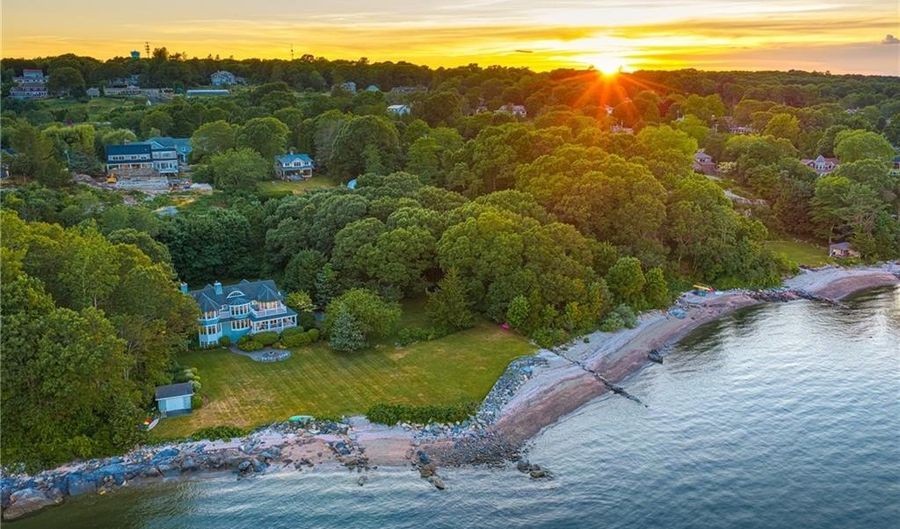 81 Quarry Rd, North Kingstown, RI 02874 - 4 Beds, 5 Bath