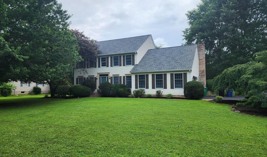 5 WATERWHEEL Cir, Dover, DE 19901 - 4 Beds, 3 Bath