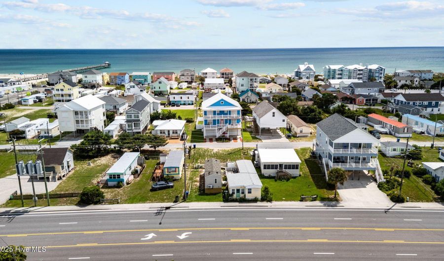 514 E Ft Macon Rd, Atlantic Beach, NC 28512 - 1 Beds, 1 Bath