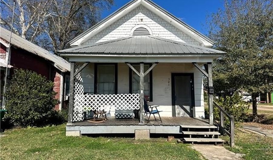 501 MICHIGAN Ave, Bogalusa, LA 70427 - 2 Beds, 1 Bath