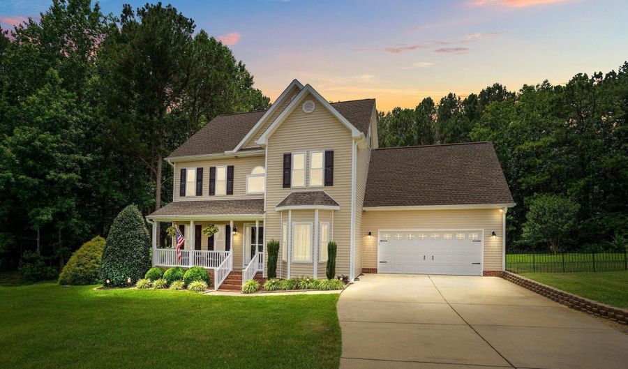 3704 Highland Creek Dr, Apex, NC 27539 - 3 Beds, 3 Bath