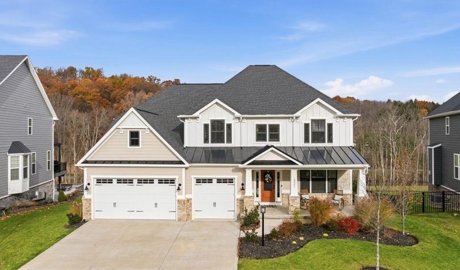 321 Crest Ln, Adams Twp., PA 16046 - 5 Beds, 5 Bath