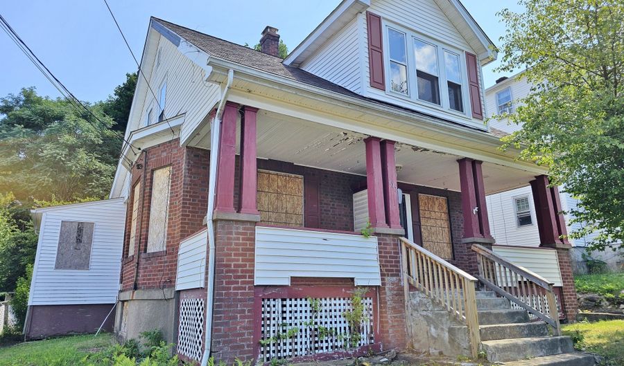 107 Gridley St, Bristol, CT 06010 - 3 Beds, 1 Bath