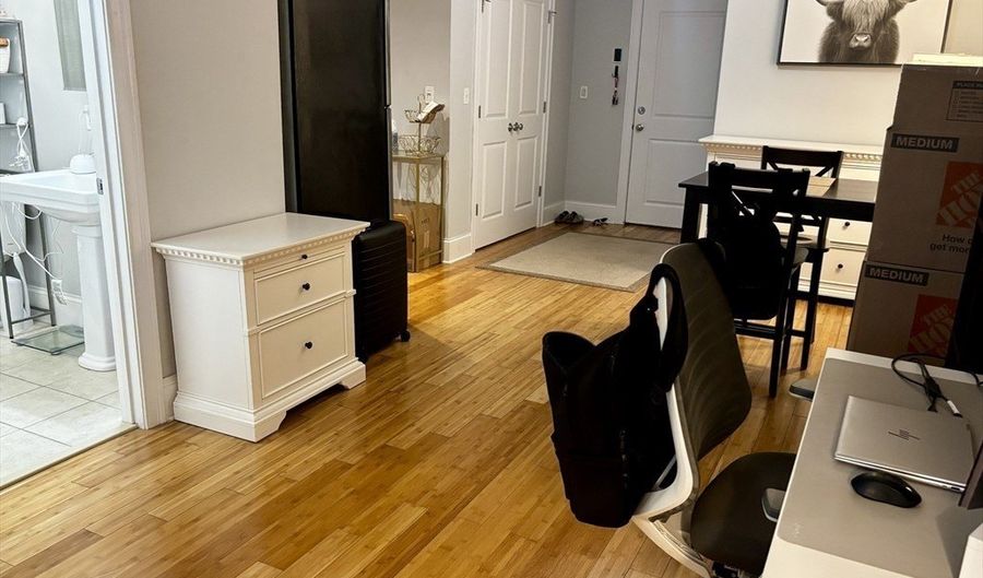 361 W Broadway 3, Boston, MA 02127 - 1 Beds, 1 Bath