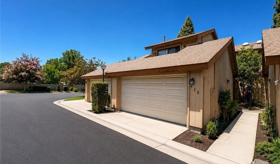 918 S Laurelwood 2, Anaheim, CA 92806 - 3 Beds, 3 Bath
