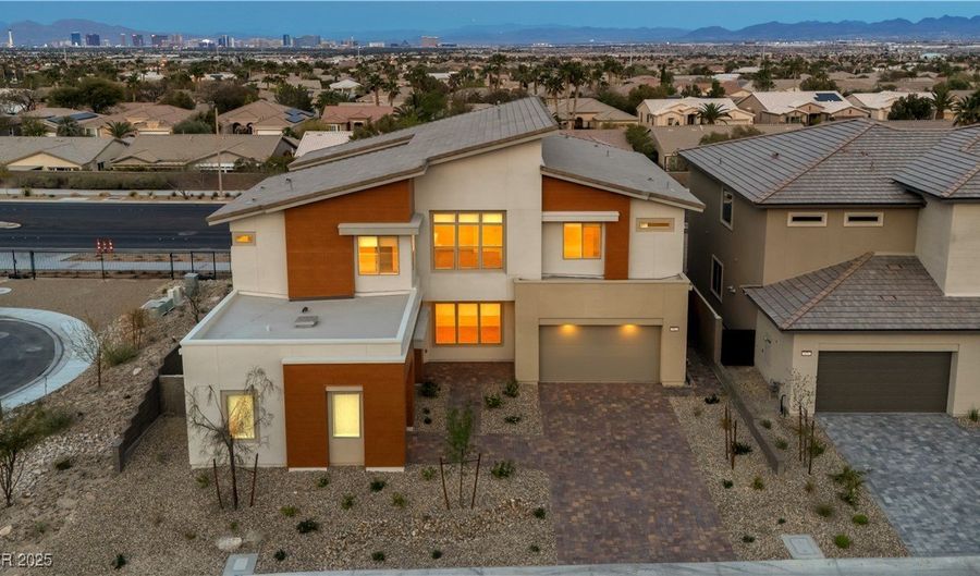 5022 SLATESTONE St, Las Vegas, NV 89135 - 6 Beds, 6 Bath