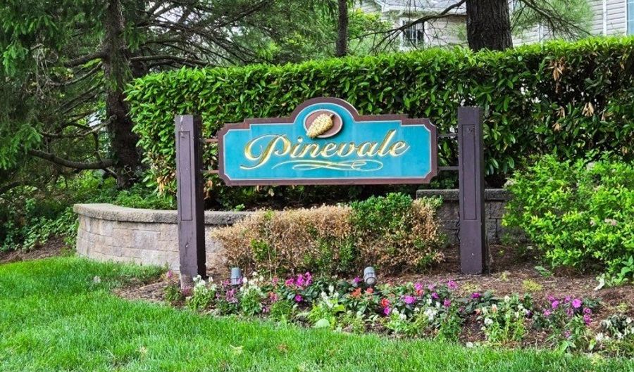 44 Spruce Ct, Bedminster, NJ 07921 - 2 Beds, 2 Bath