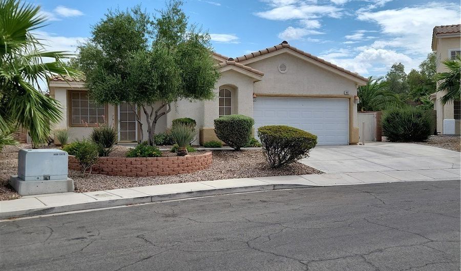 948 Lloyd George Dr, Henderson, NV 89052 - 3 Beds, 2 Bath