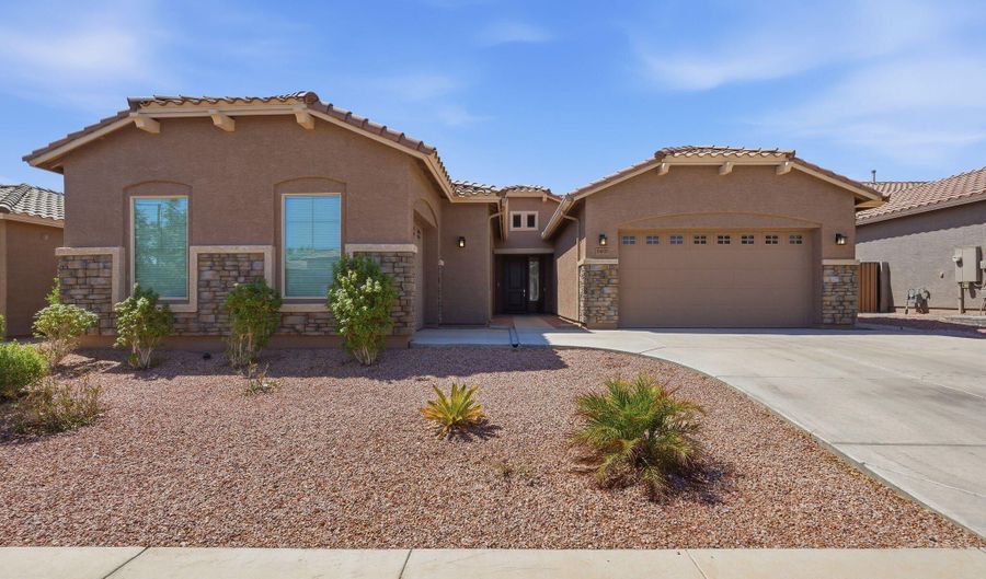 19609 W MONTEREY Way, Buckeye, AZ 85396 - 5 Beds, 3 Bath
