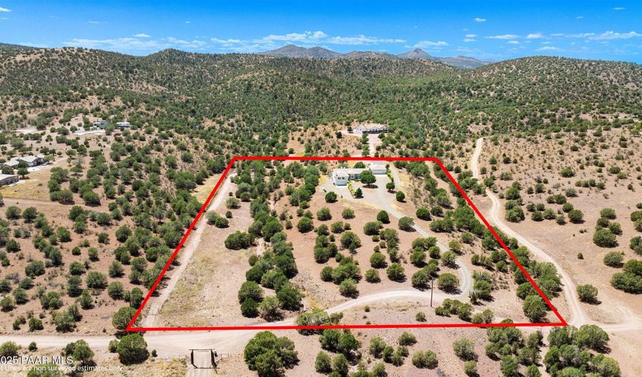 5400 N Skyhawk Rd, Chino Valley, AZ 86323 - 3 Beds, 4 Bath