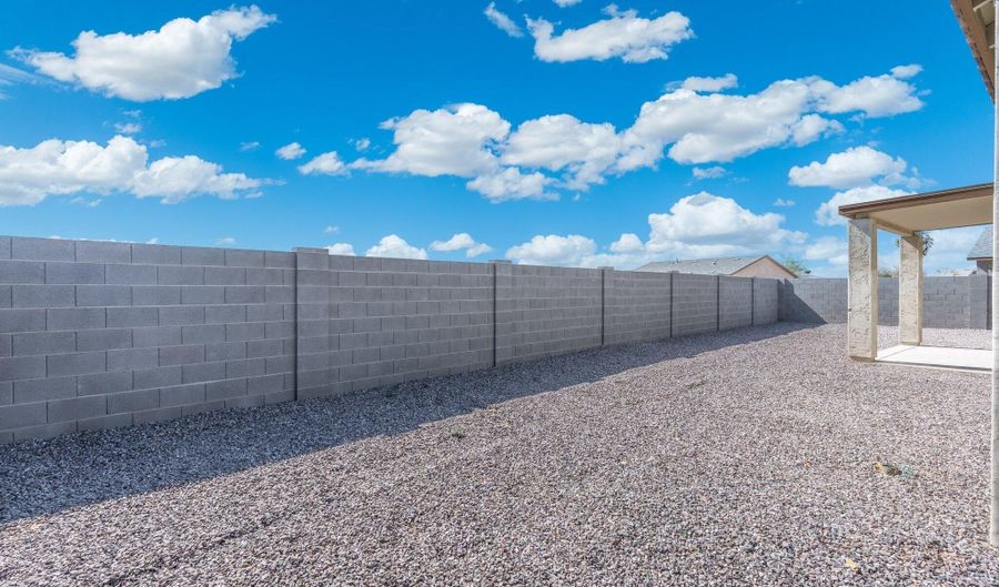 14675 S PADRES Rd, Arizona City, AZ 85123 - 4 Beds, 3 Bath