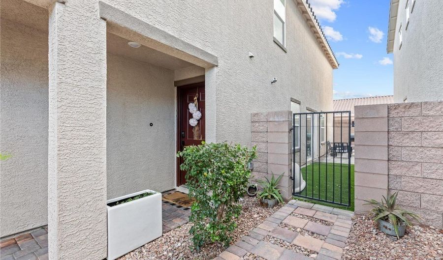 9247 Quartz Hills Ave, Las Vegas, NV 89178 - 4 Beds, 3 Bath