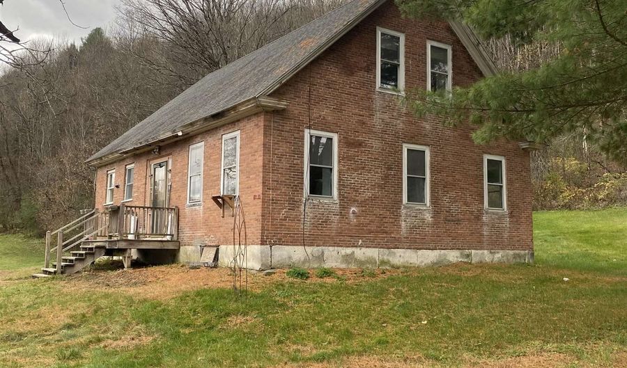 176 Store Hill Rd, Bethel, VT 05032 - 3 Beds, 1 Bath