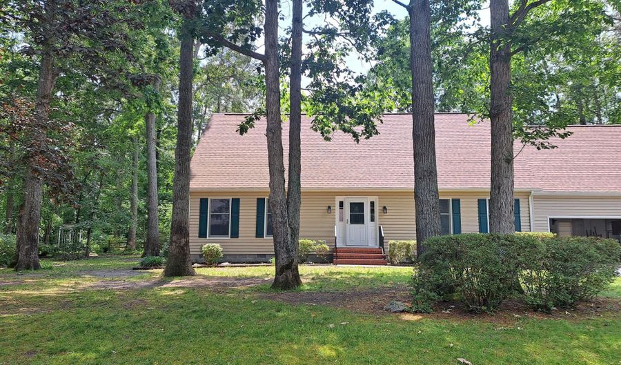 11 ROBERTS Rd, Lewes, DE 19958 - 3 Beds, 3 Bath