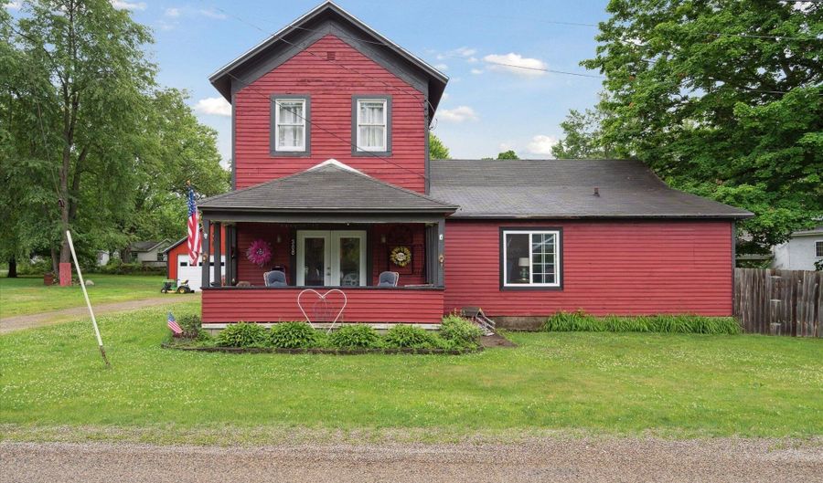 308 State St, Albion, MI 49224 - 4 Beds, 2 Bath