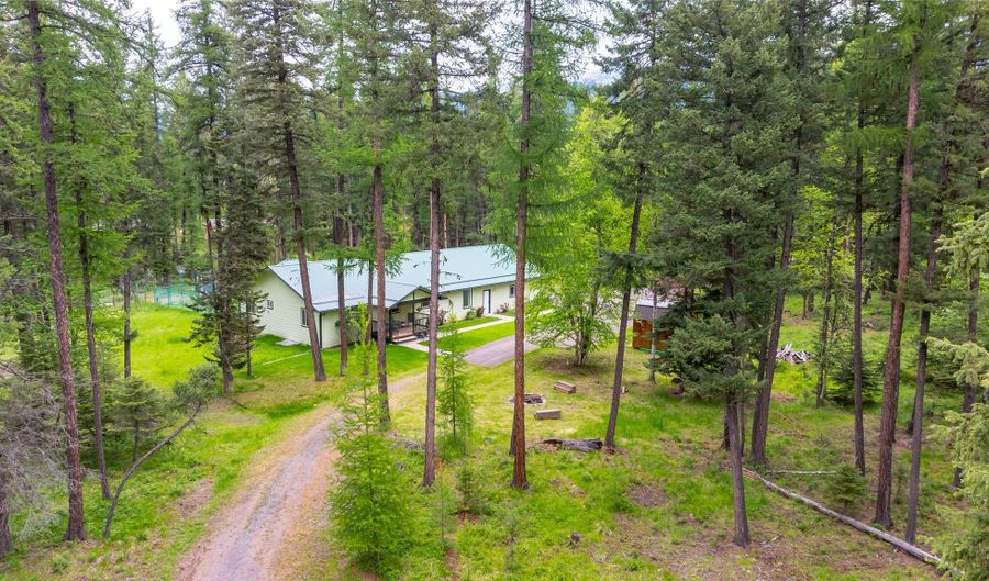 13033 Trinkus Ln, Bigfork, MT 59911 - 3 Beds, 3 Bath