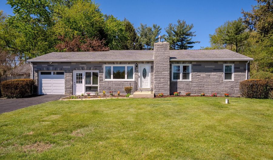 172 Ellisdale Rd, Allentown, NJ 08501 - 3 Beds, 2 Bath