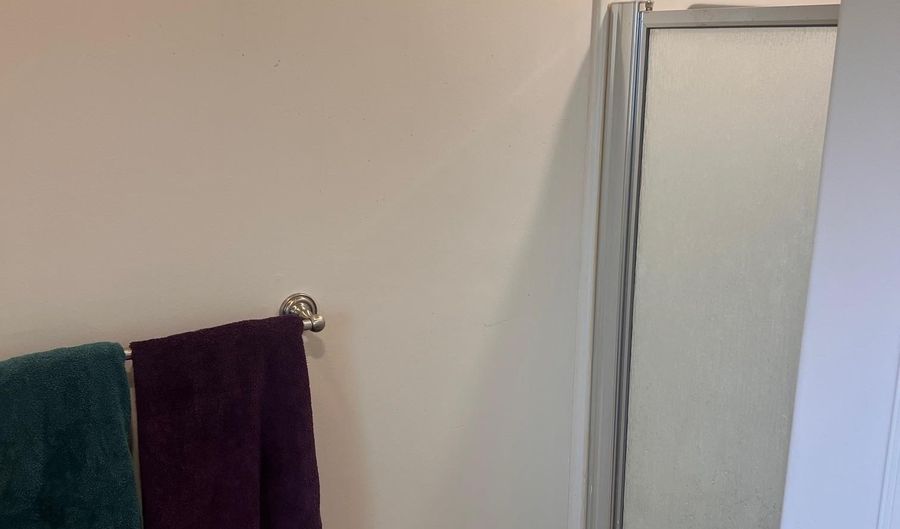 370 S 2nd E, Bancroft, ID 83217 - 2 Beds, 1 Bath