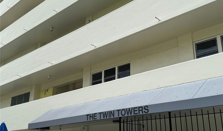 2085 Ala Wai Blvd B94, Honolulu, HI 96815 - 2 Beds, 2 Bath