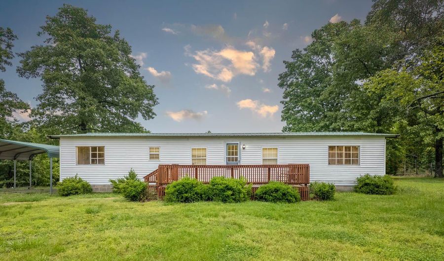 742 County Road 302, Alton, MO 65606 - 3 Beds, 2 Bath