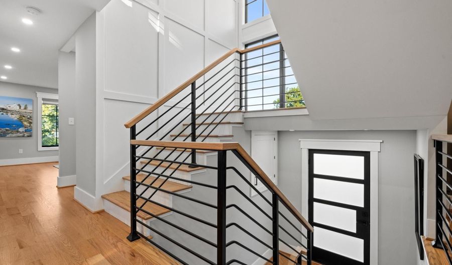 3608 ORLANDO Pl, Alexandria, VA 22305 - 6 Beds, 6 Bath