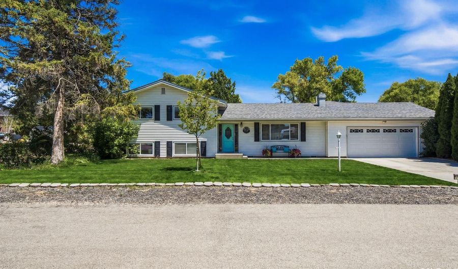 2236 N Bryson Rd, Boise, ID 83713 - 4 Beds, 4 Bath