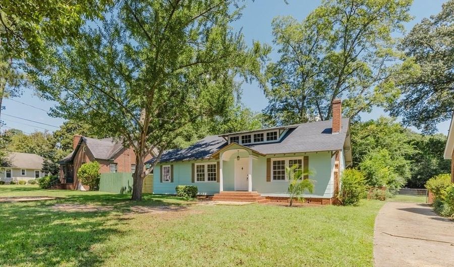 704 Harrold Ave, Americus, GA 31709 - 3 Beds, 2 Bath