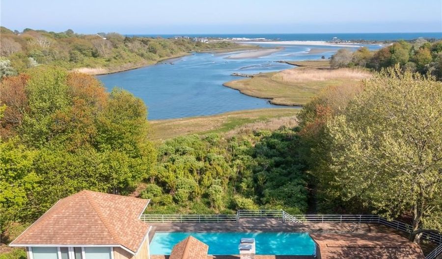 275 Boston Neck Rd, Narragansett, RI 02882 - 4 Beds, 6 Bath