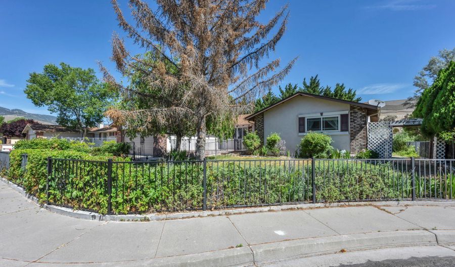 504 Boulder Dr, Carson City, NV 89706 - 3 Beds, 2 Bath