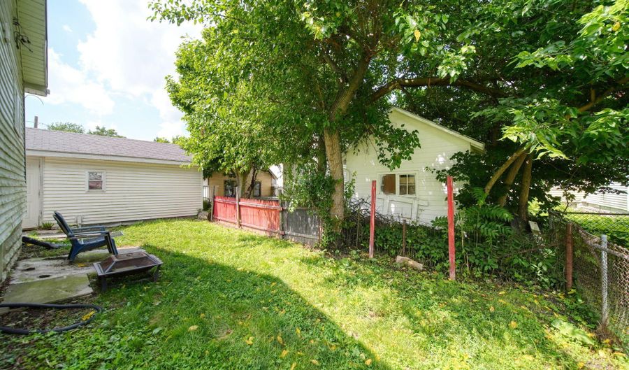 709 E Front St, Adrian, MI 49221 - 2 Beds, 1 Bath