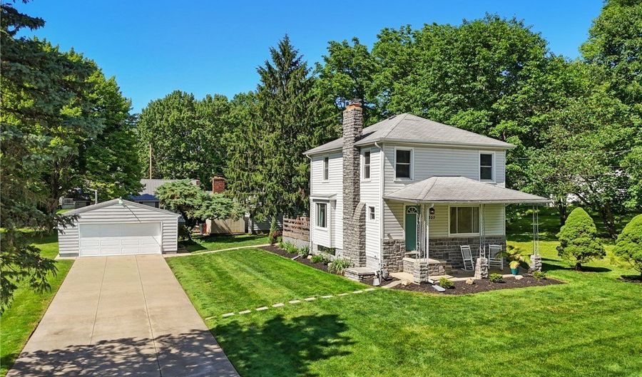 327 Sewell Ave, Akron, OH 44319 - 3 Beds, 2 Bath