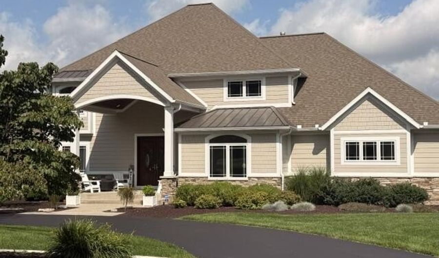 4545 NE Stonegate Ridge Ct NE, Ada, MI 49301 - 4 Beds, 5 Bath