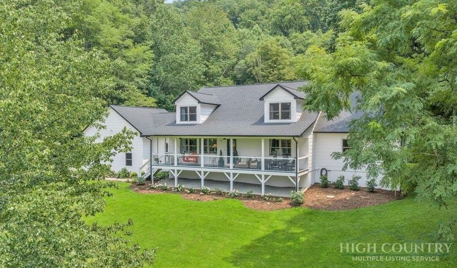 165 Leighway Ln, Banner Elk, NC 28604 - 3 Beds, 3 Bath