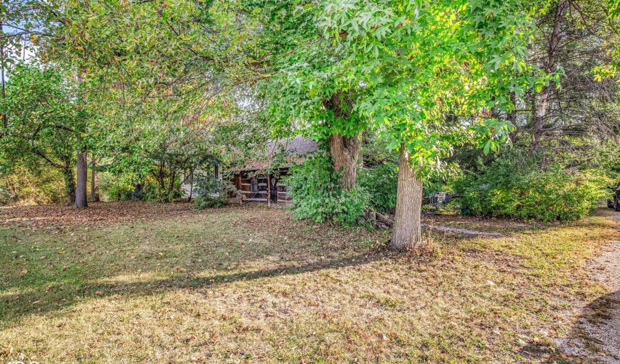 729 N County Road 900 E, Avon, IN 46123 - 3 Beds, 1 Bath