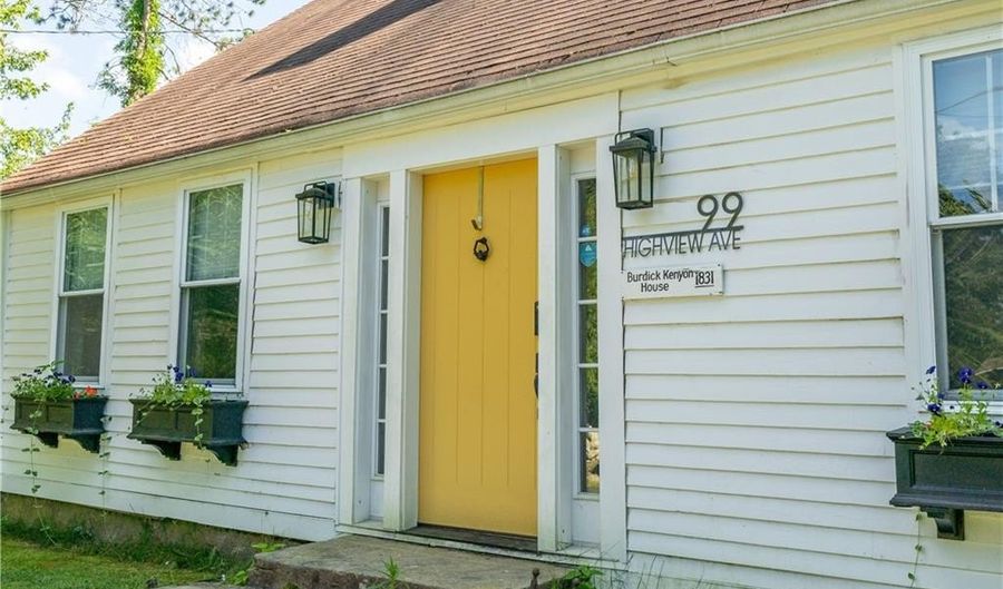 99 Highview Ave, Hopkinton, RI 02832 - 2 Beds, 2 Bath