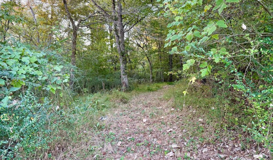 E Main Street, Beattyville, KY 41311 - 0 Beds, 0 Bath