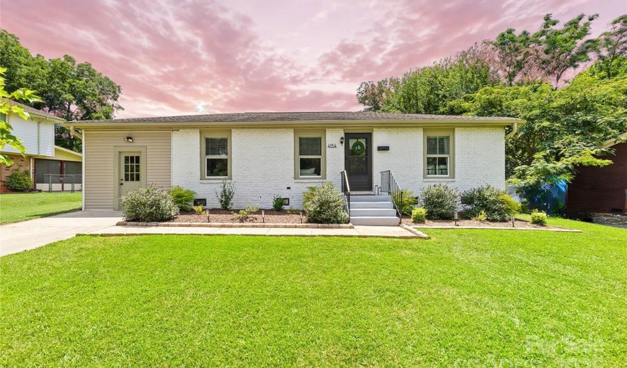 4134 Firethorne Rd, Charlotte, NC 28205 - 3 Beds, 2 Bath