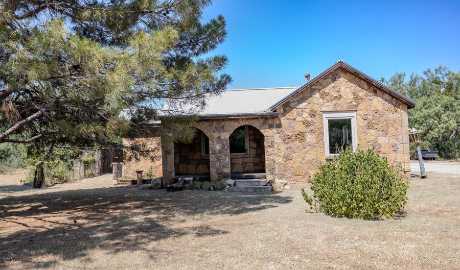 4509 Curry Ln, Abilene, TX 79606 - 2 Beds, 2 Bath