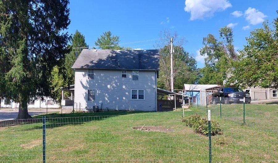 98 Central Ave, Athens, OH 45701 - 3 Beds, 2 Bath